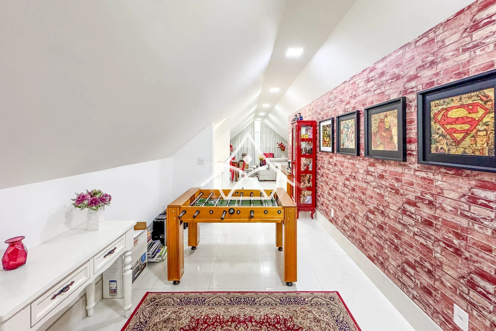 Casa com Sótão à Venda