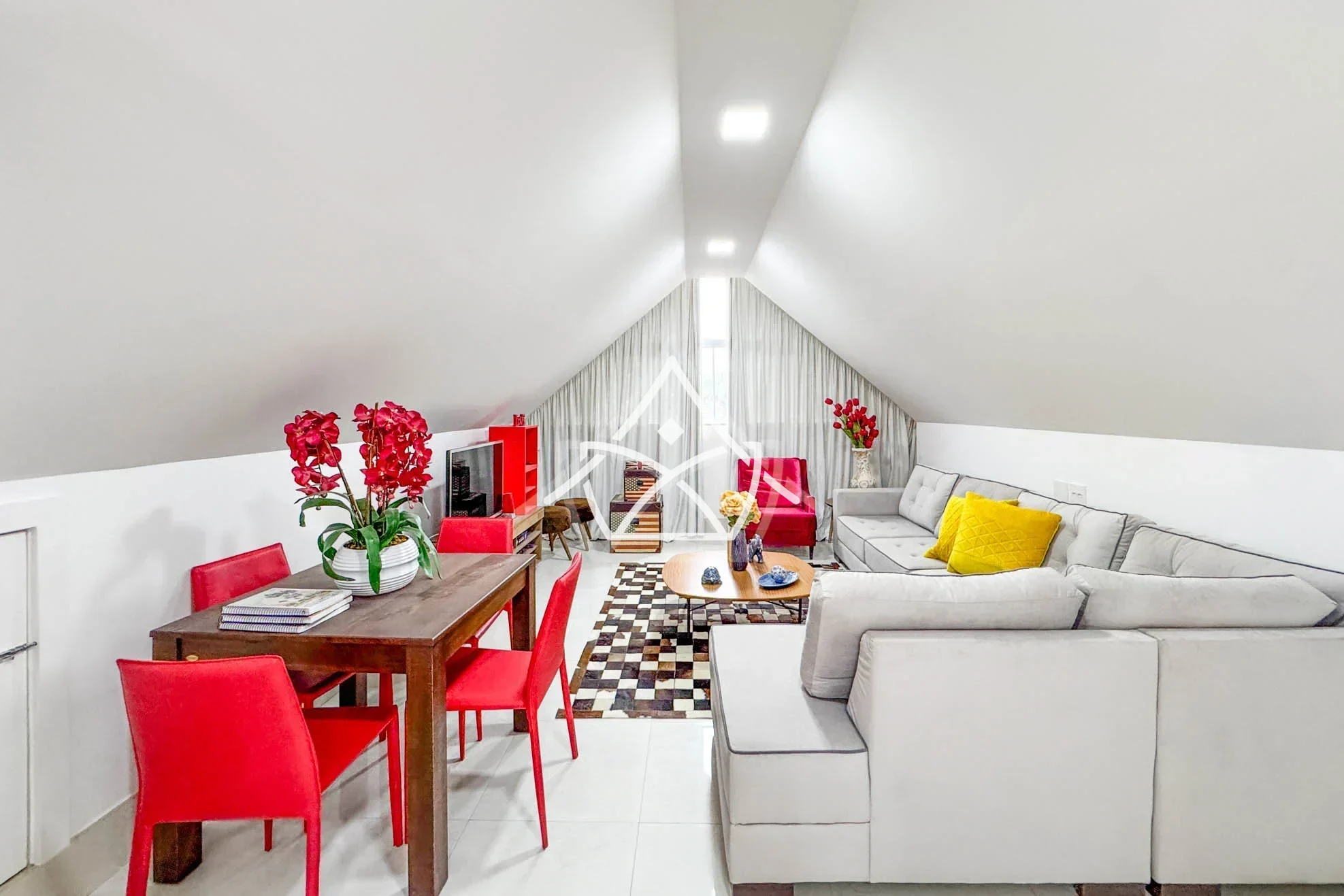 Casa com Sótão à Venda