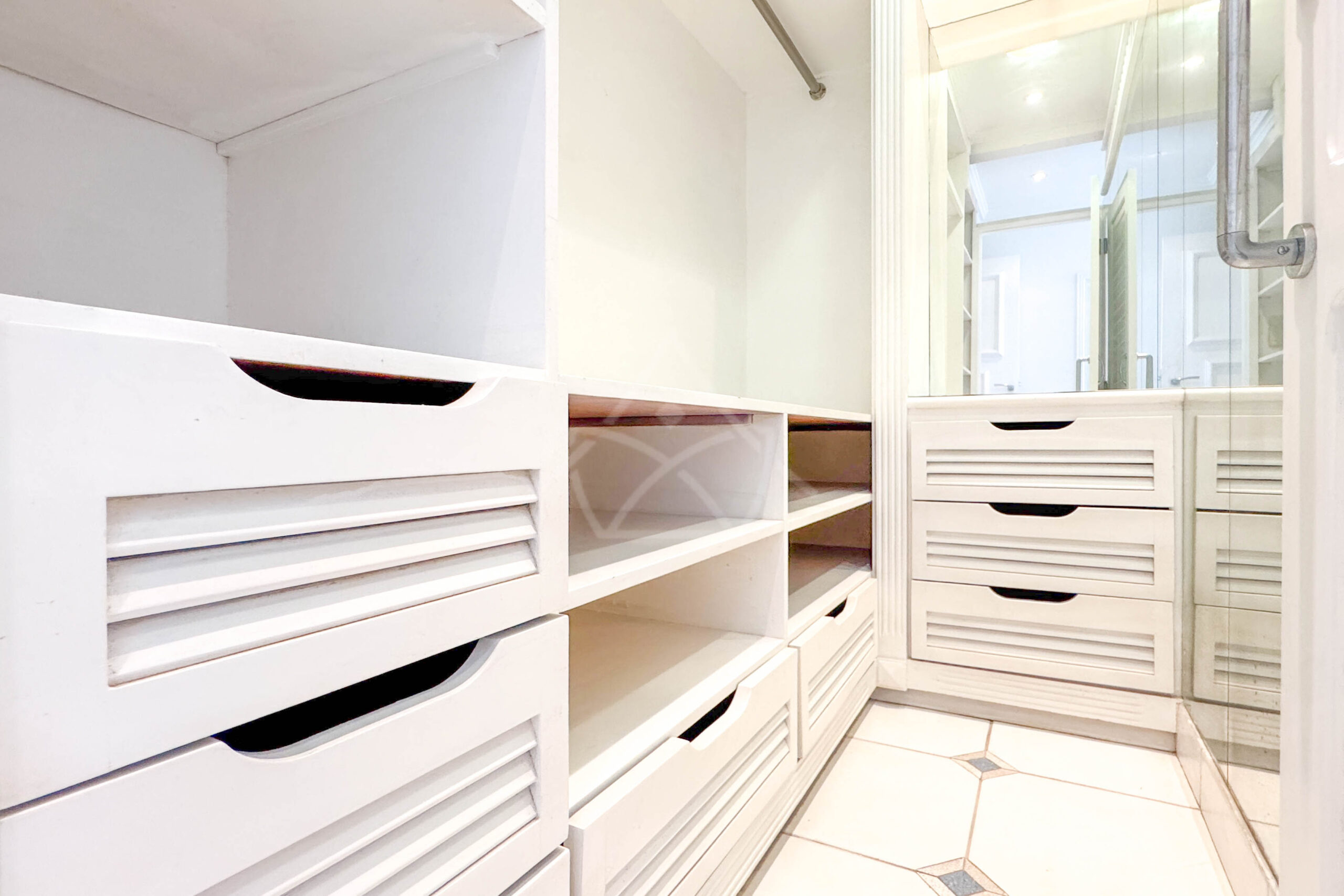 Casa Duplex à Venda no Lafayette, na Barra da Tijuca - RH1485