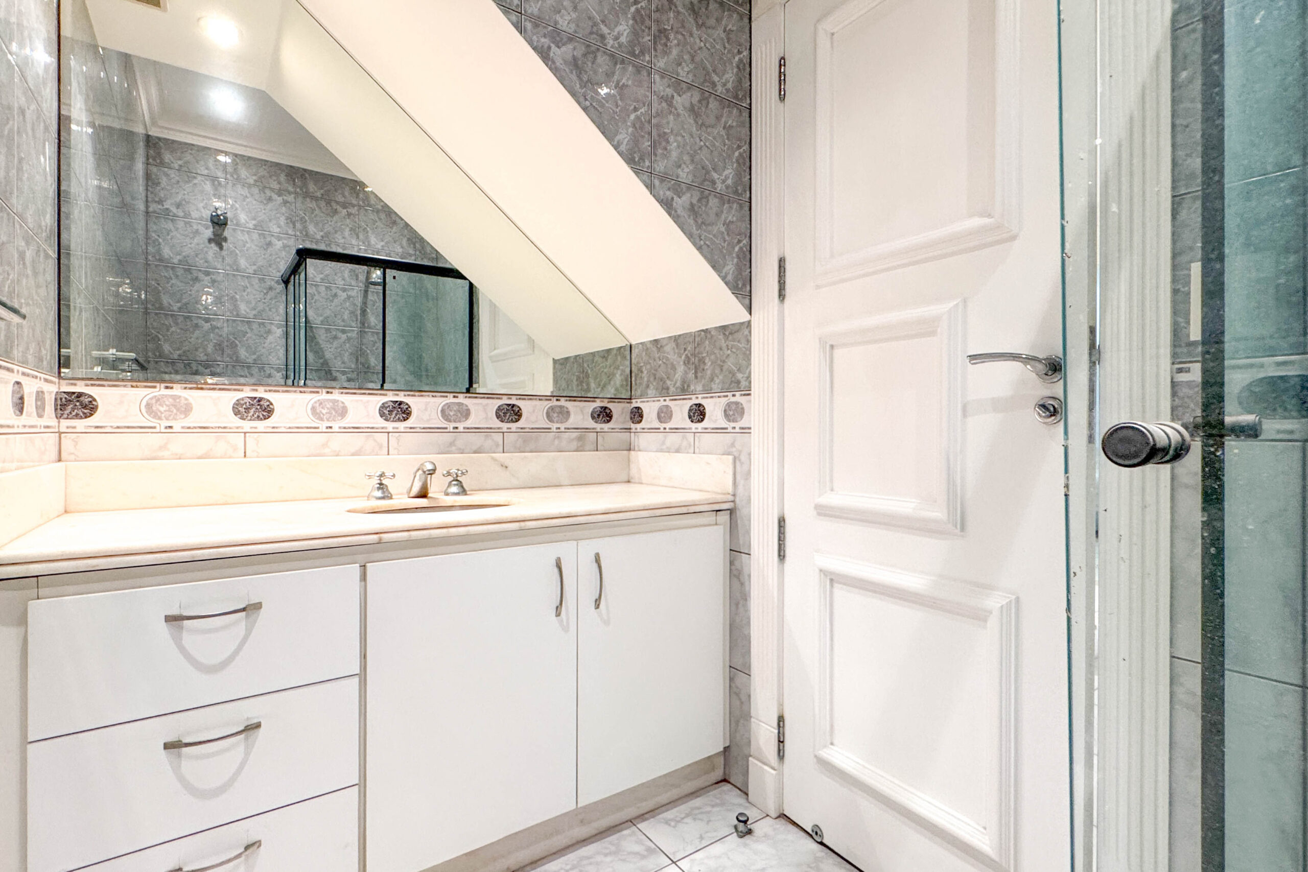 Casa Duplex à Venda no Lafayette, na Barra da Tijuca - RH1485