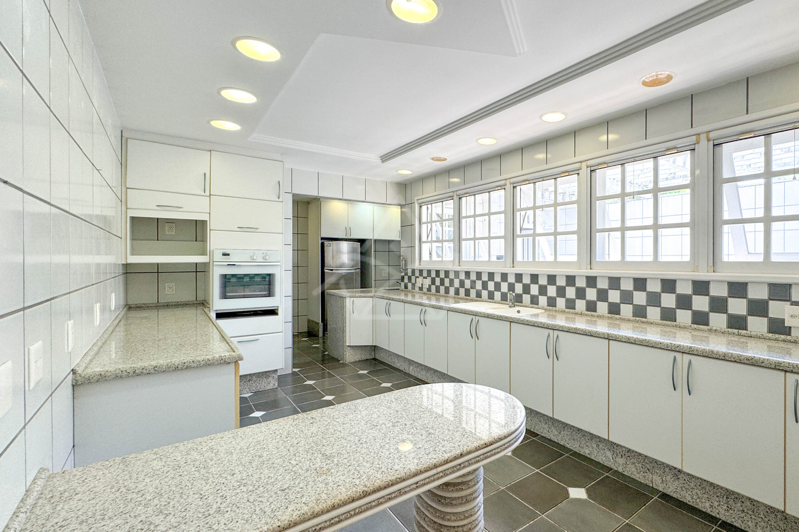 Casa Duplex à Venda no Lafayette, na Barra da Tijuca - RH1485
