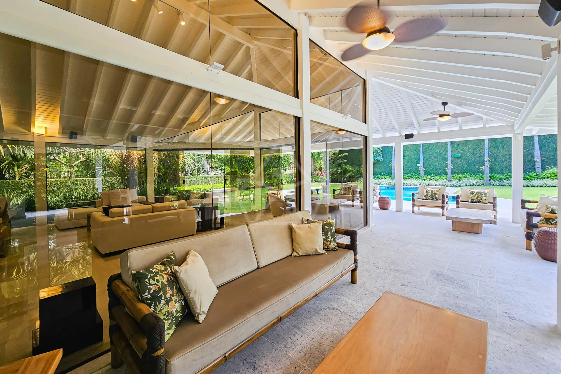 Casa no Malibu À Venda