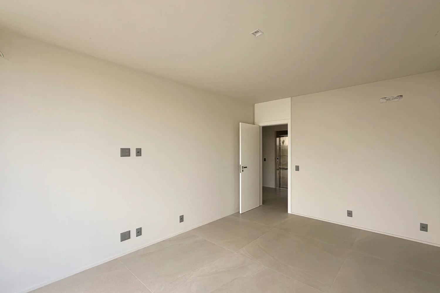 Casa Triplex com Elevador