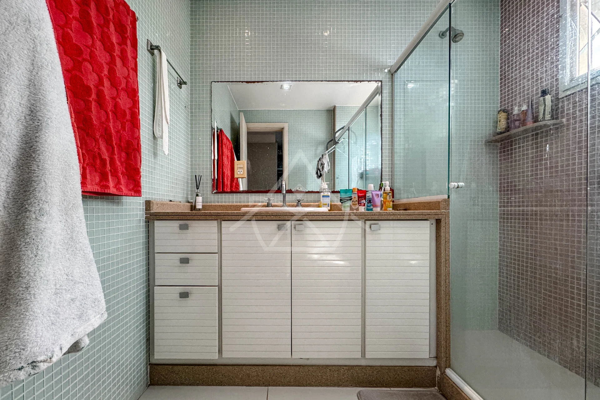 Casa com Suítes Térreas à Venda na Barra da Tijuca