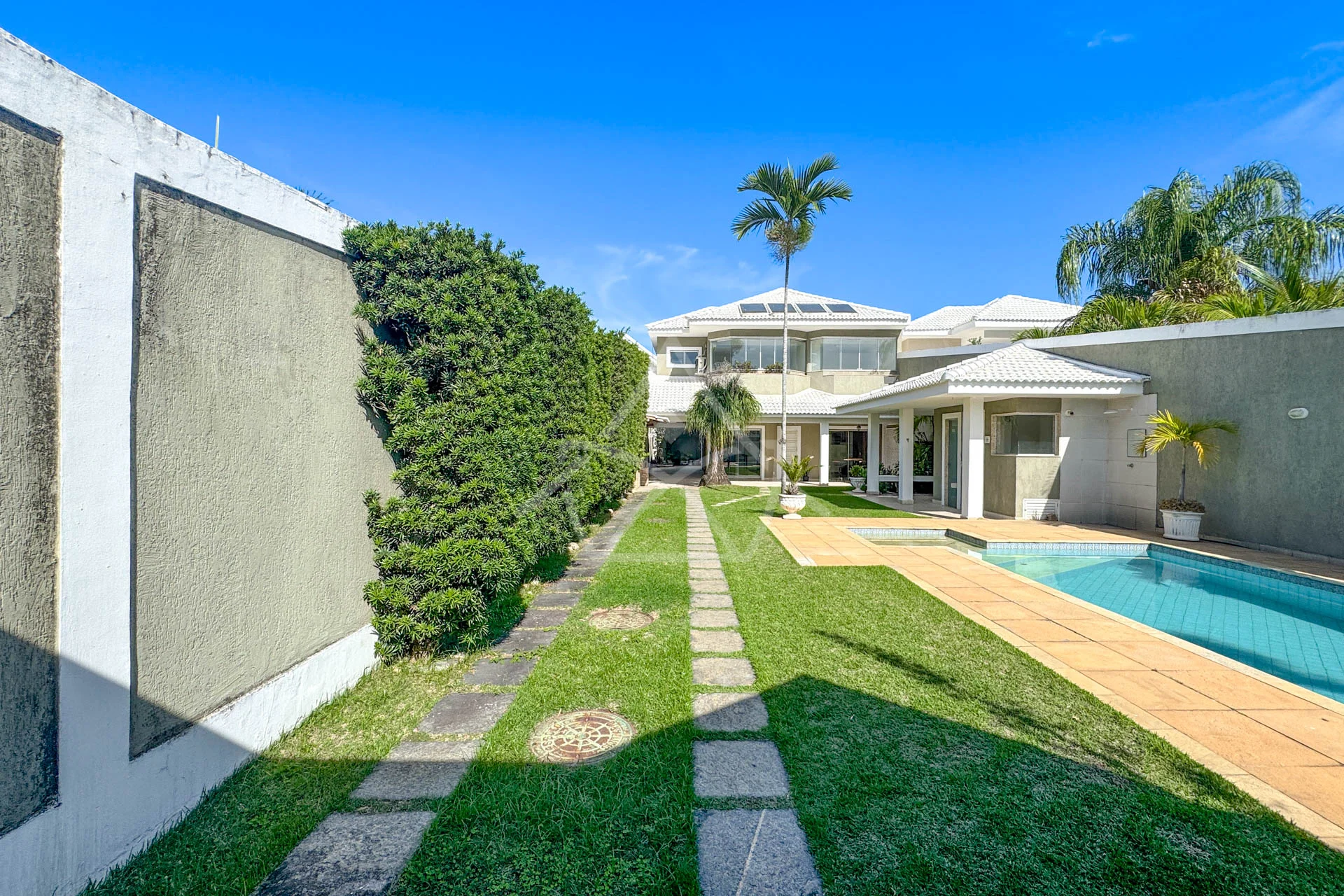 Casa com 4 Quartos