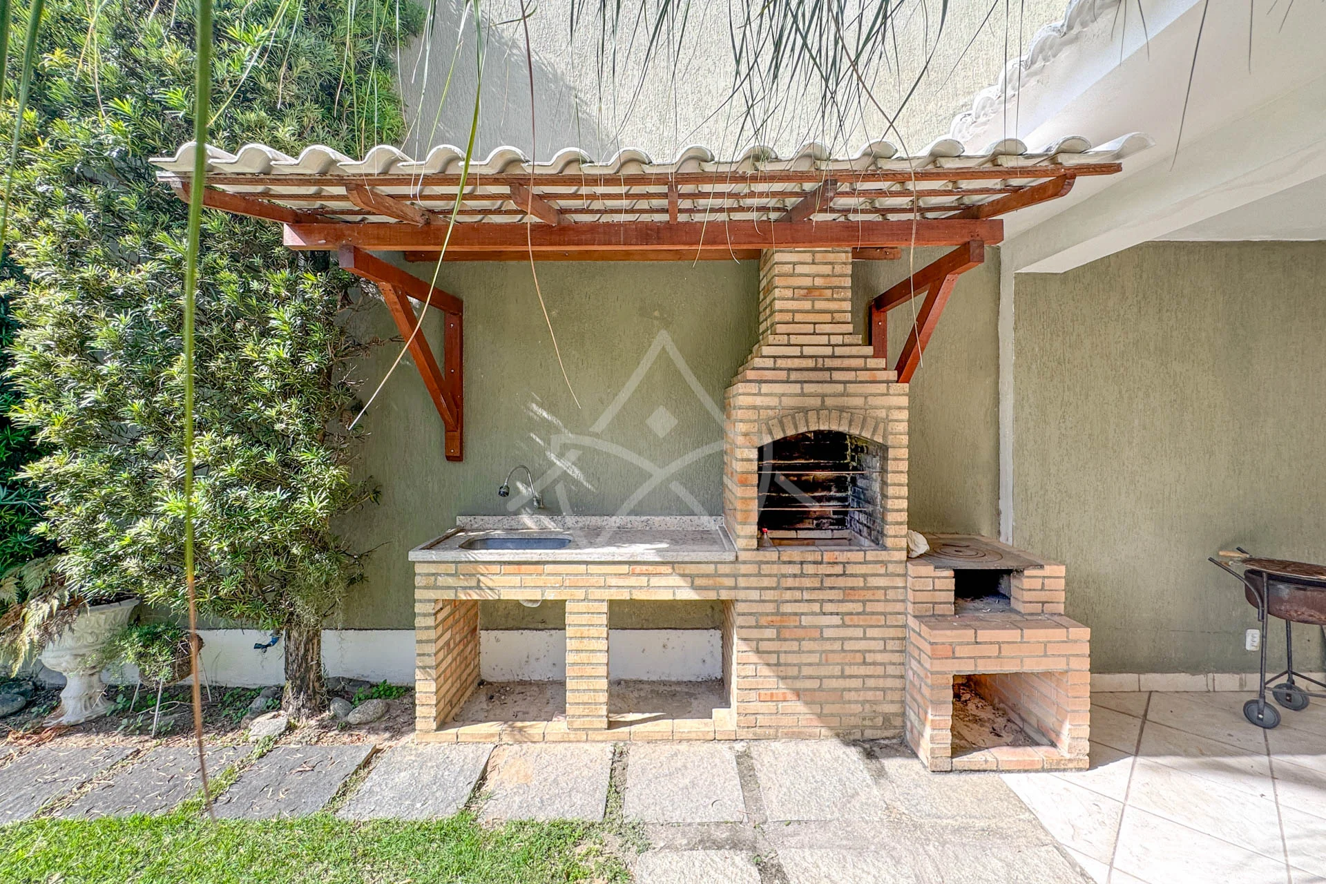 Casa com 4 Quartos