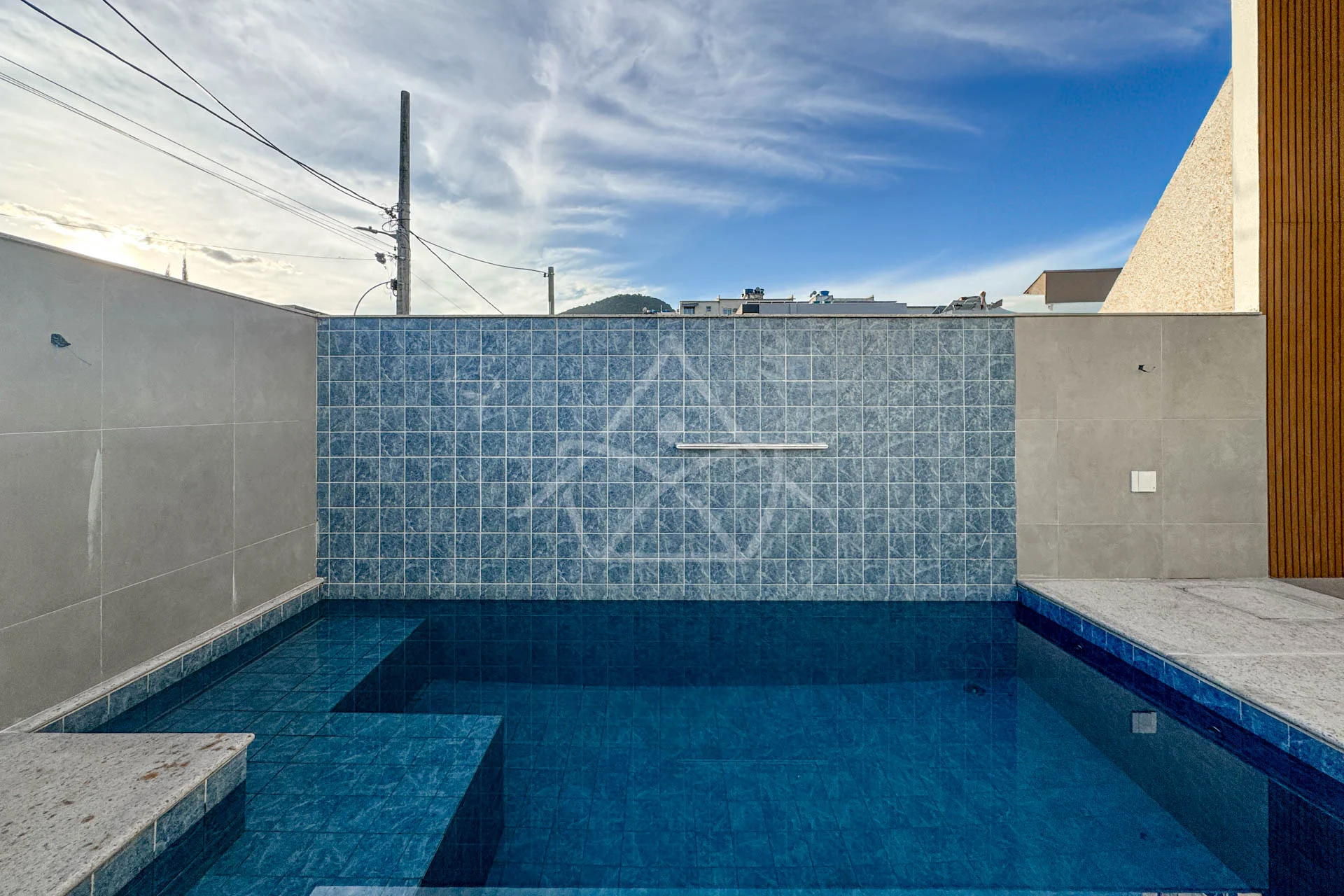 Casa Triplex com Energia Solar