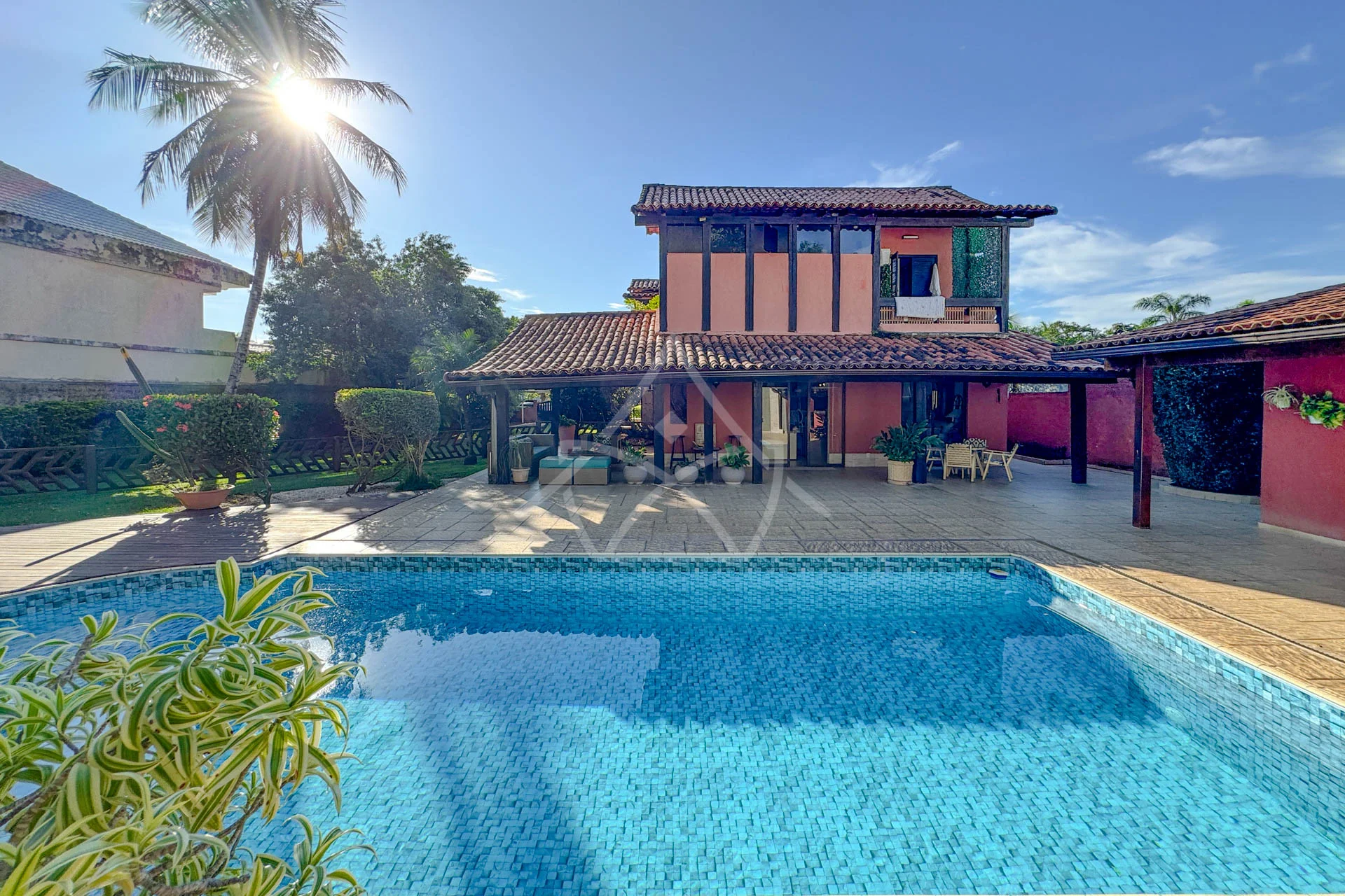 Casa com Salão de Jogos