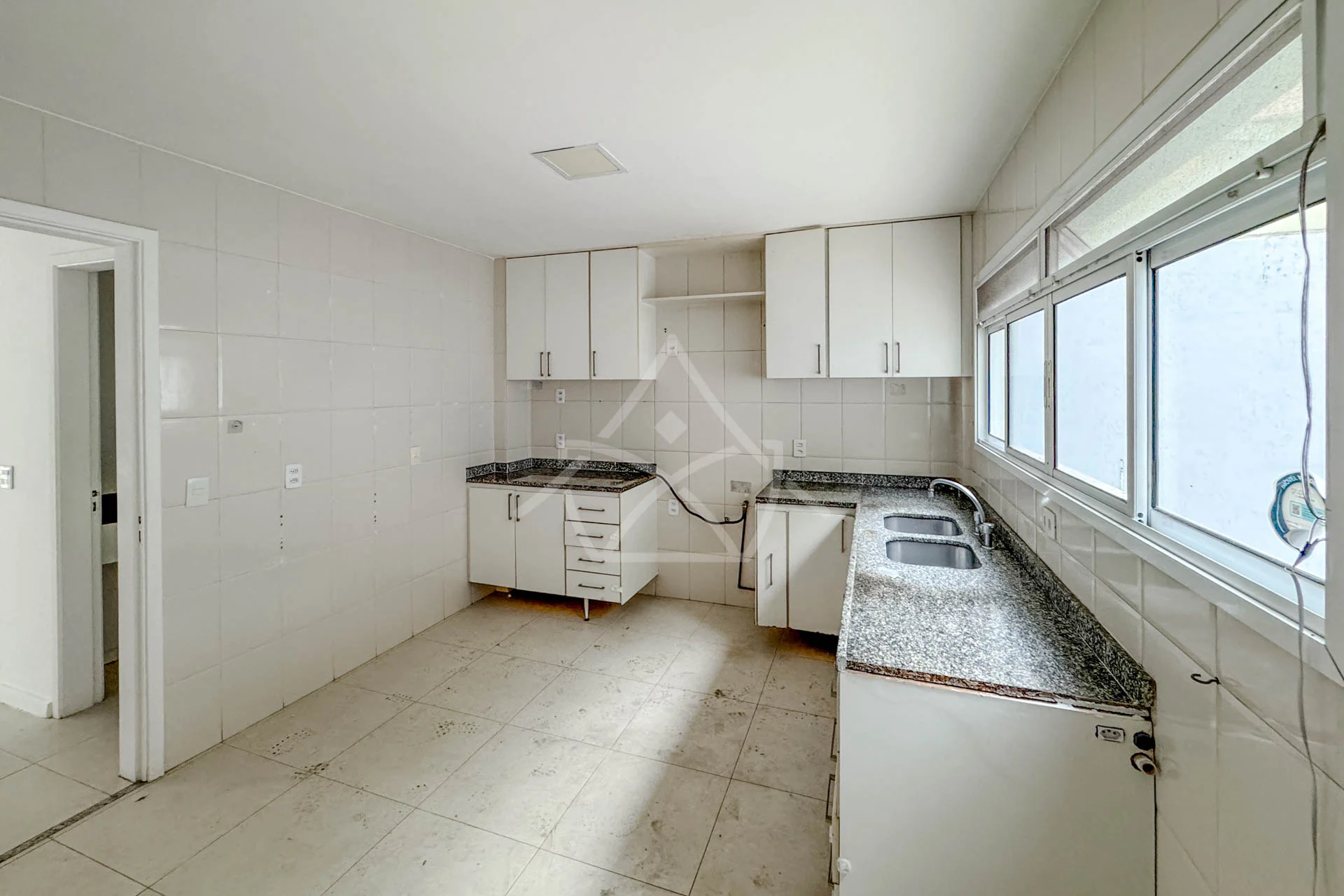 Casa Triplex com Sótão à Venda Recreio dos Bandeirantes