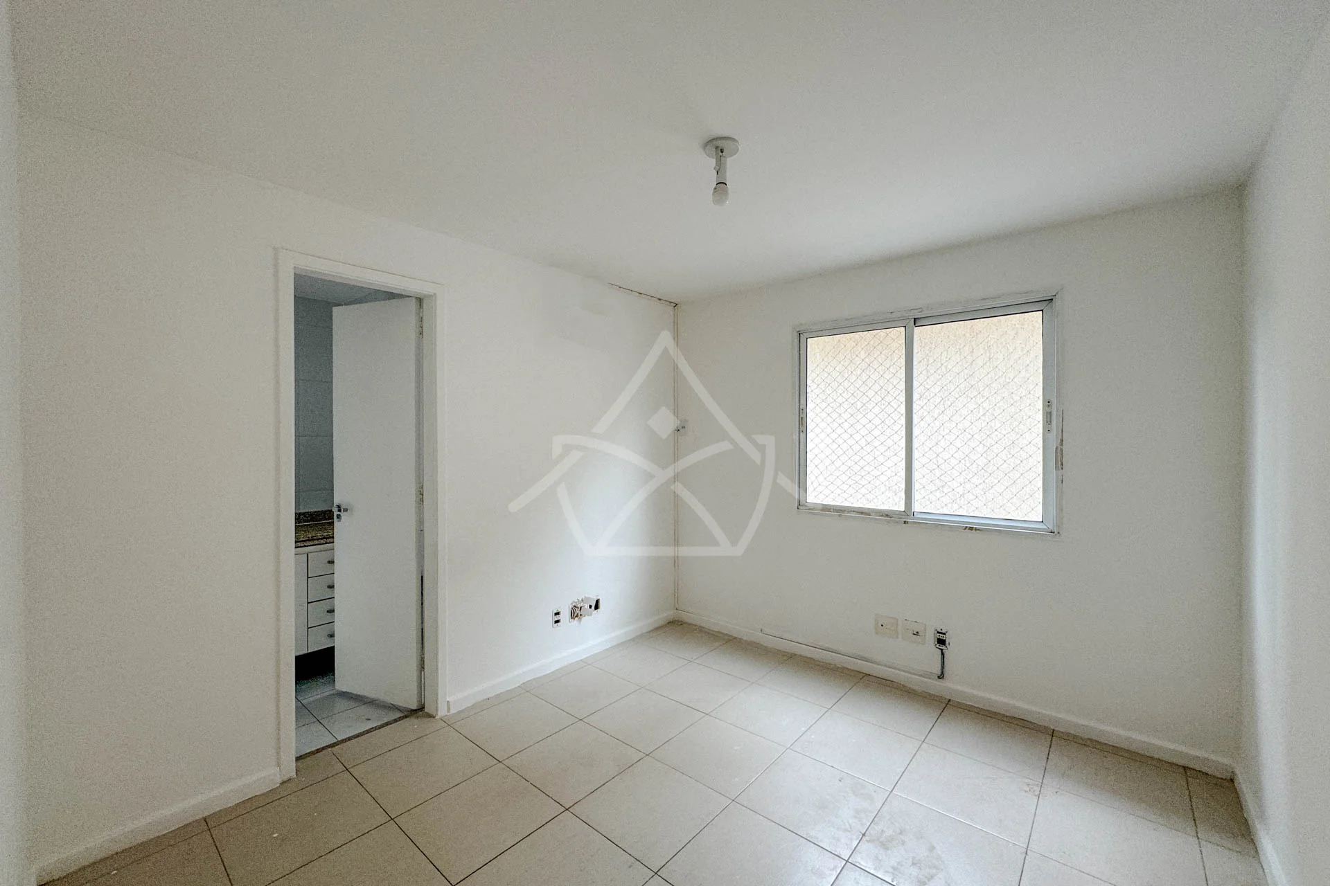 Casa Triplex com Sótão à Venda Recreio dos Bandeirantes