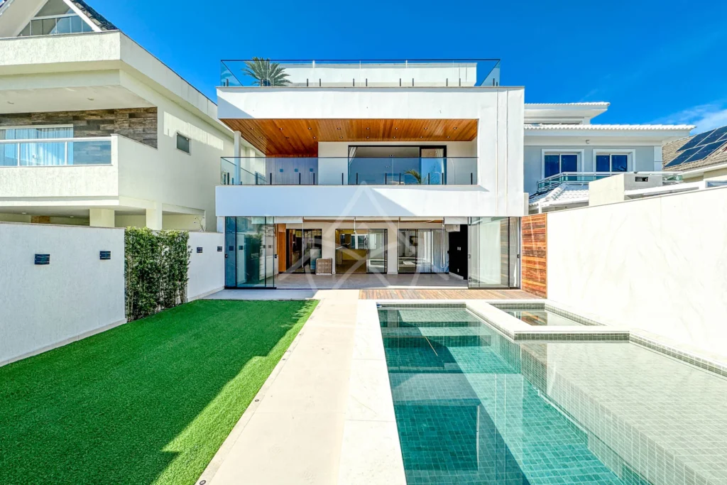Casa Contemporânea no Riviera Del Sol