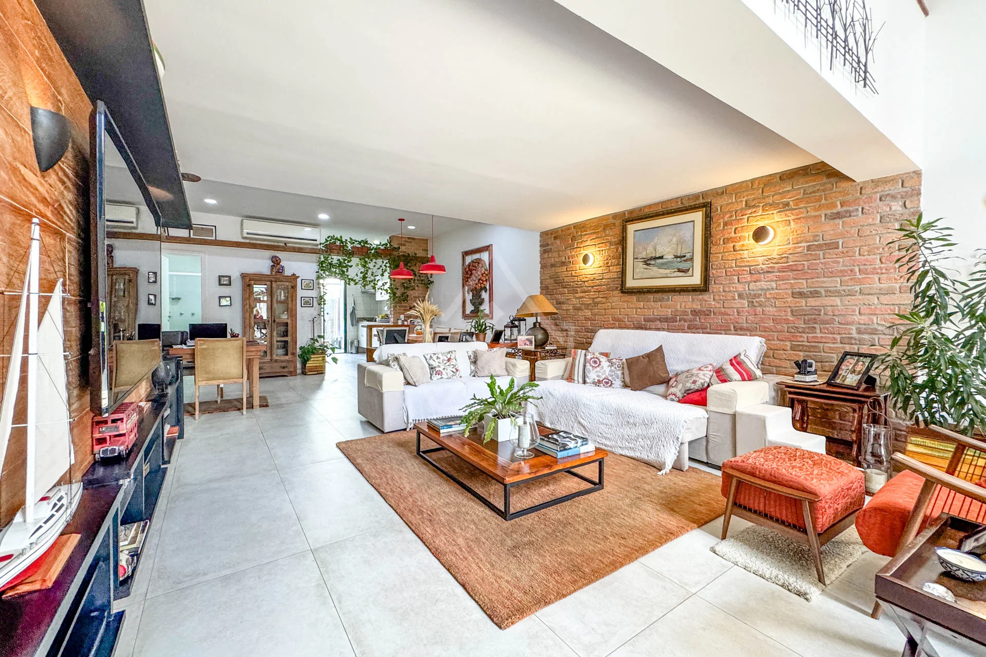 Casa com 9 Suítes no Recreio dos Bandeirantes