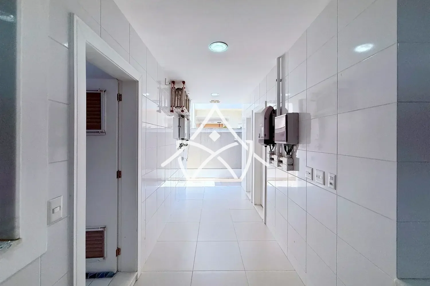 Casa com 6 Suítes à Venda na Barra da Tijuca
