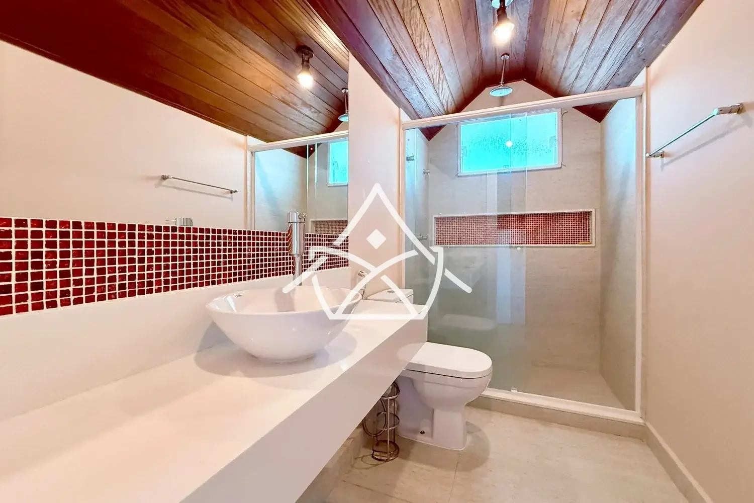 Casa com 6 Suítes à Venda na Barra da Tijuca