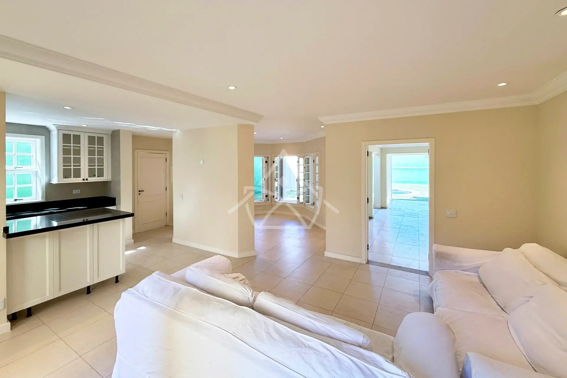 Casa Triplex com Quarto Térreo na Barra da Tijuca
