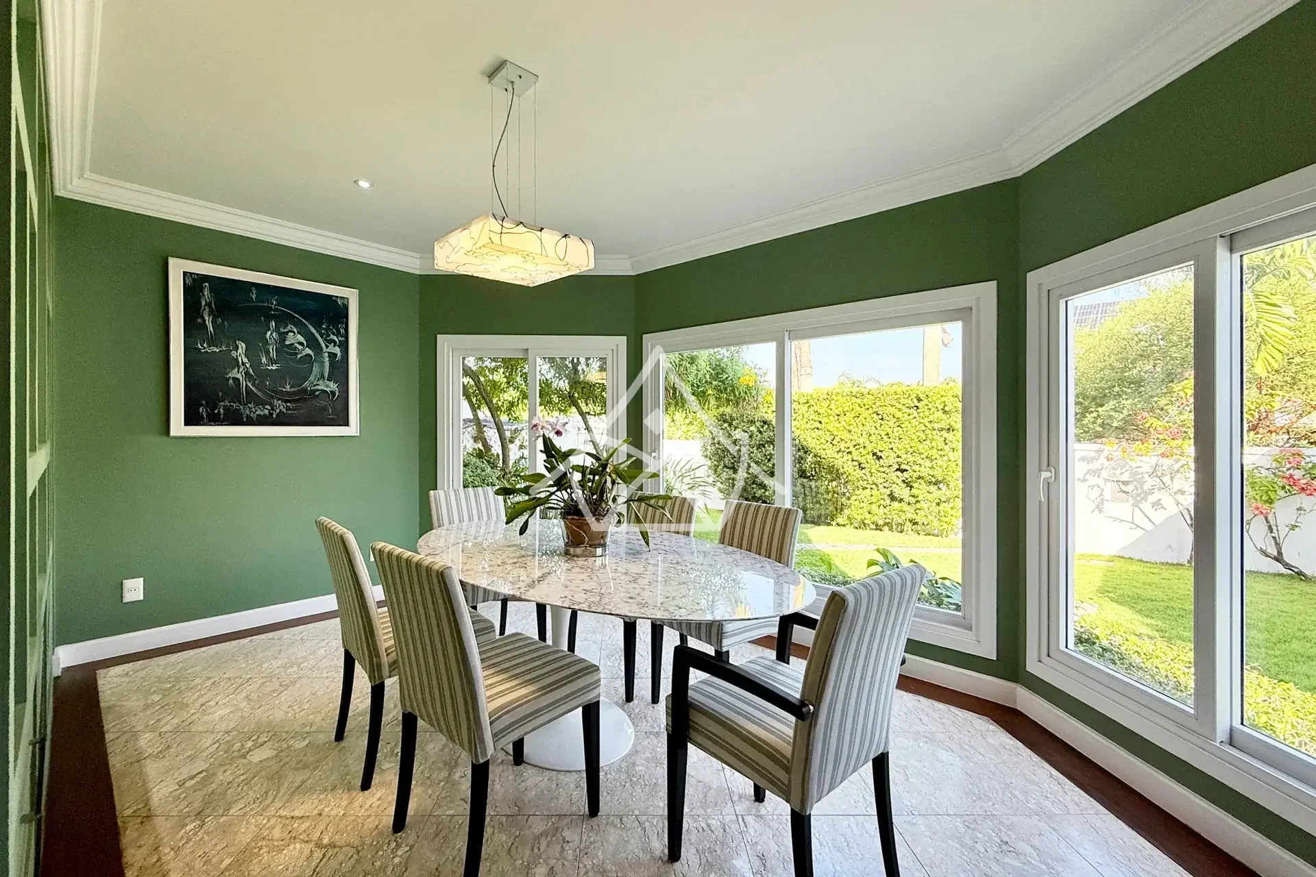 Casa Triplex com Quintal Gramado na Barra da Tijuca
