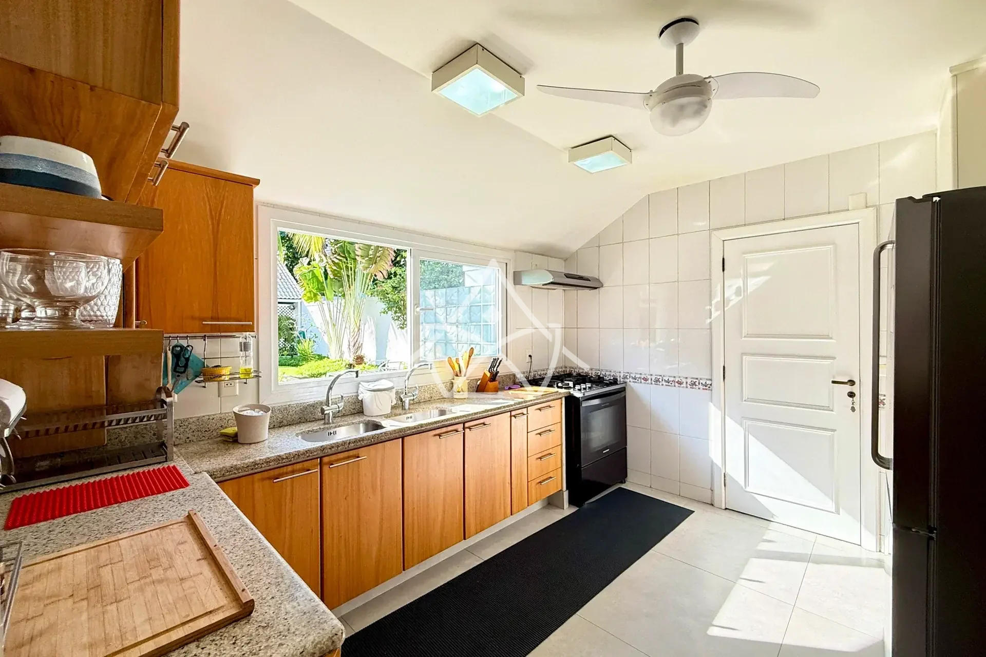 Casa Triplex com Quintal Gramado na Barra da Tijuca