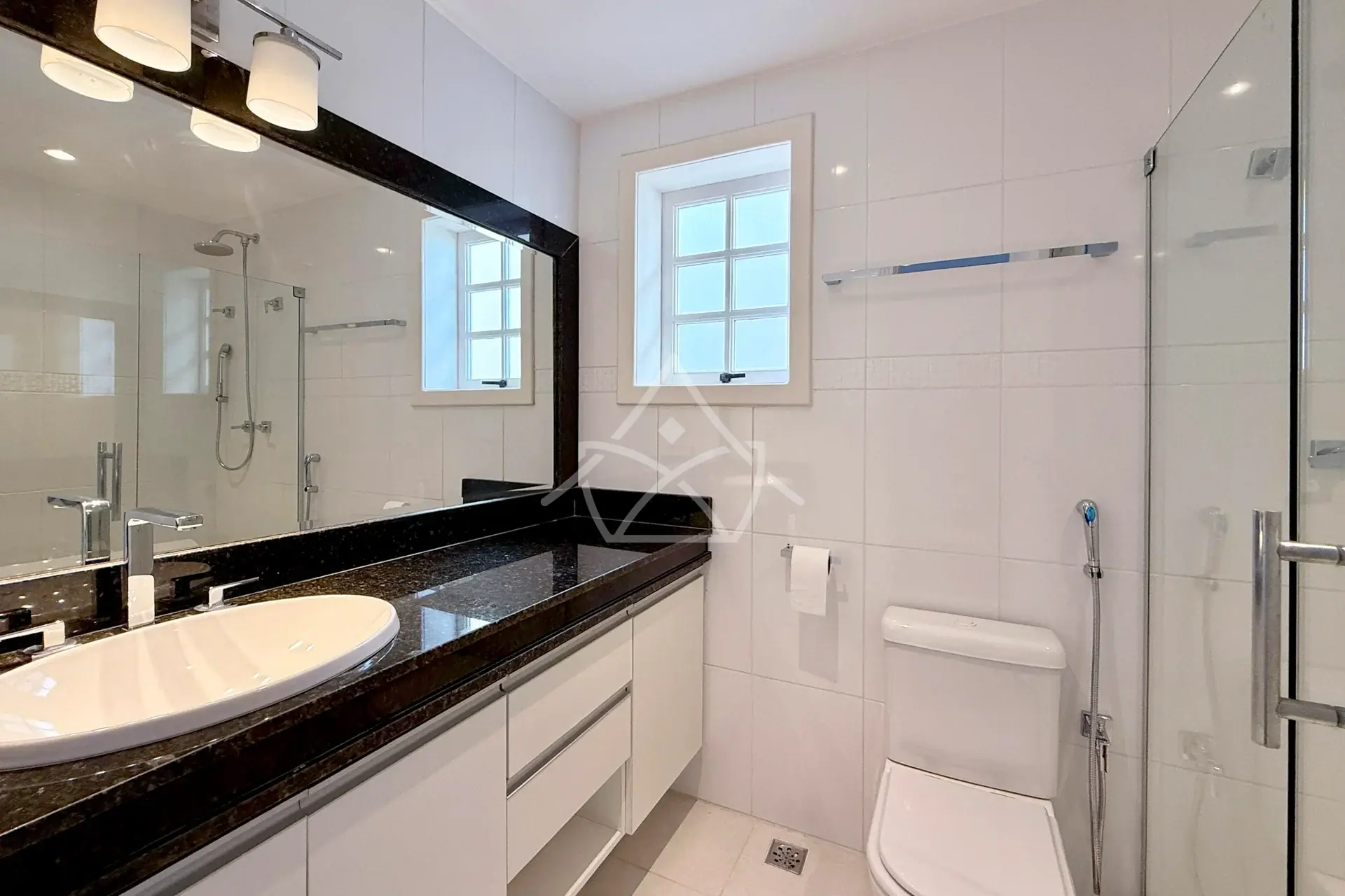 Casa Triplex com Quarto Térreo na Barra da Tijuca