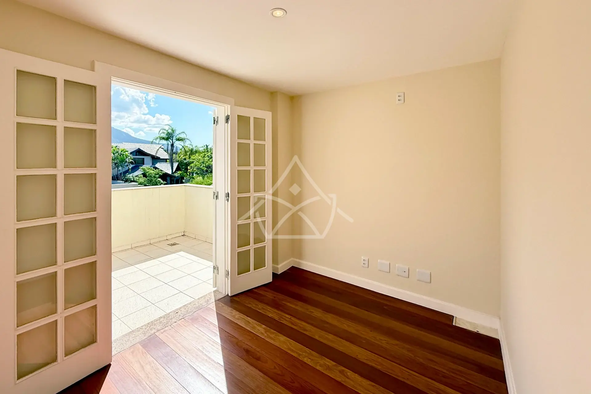 Casa Triplex com Quarto Térreo na Barra da Tijuca