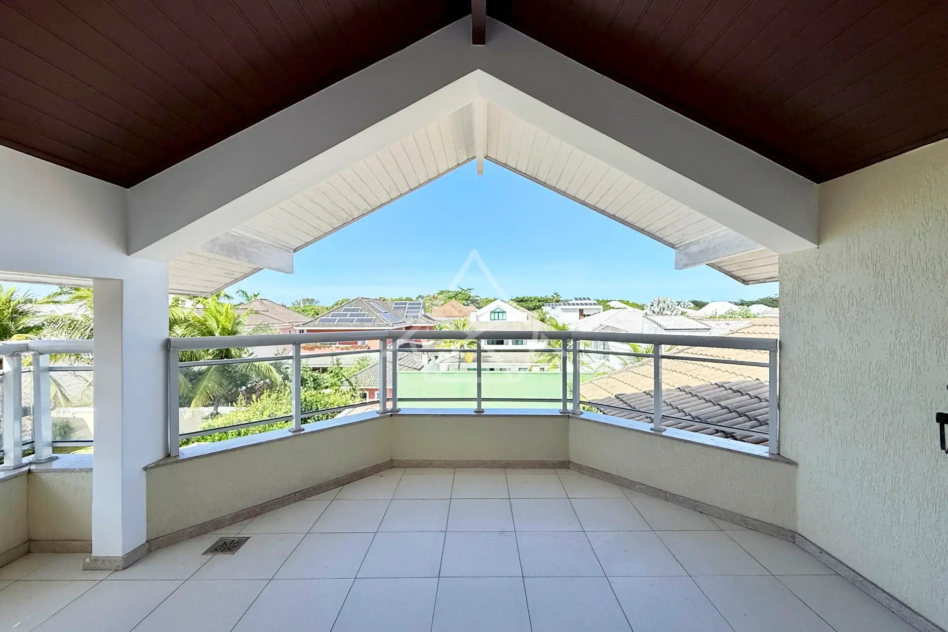 Casa Triplex com Quarto Térreo na Barra da Tijuca