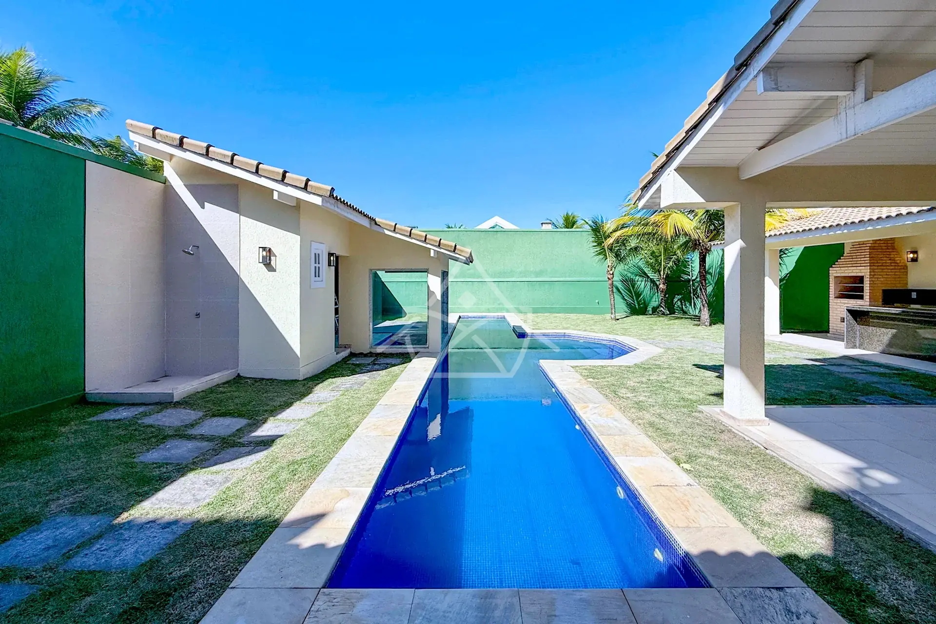 Casa Triplex com Quarto Térreo na Barra da Tijuca