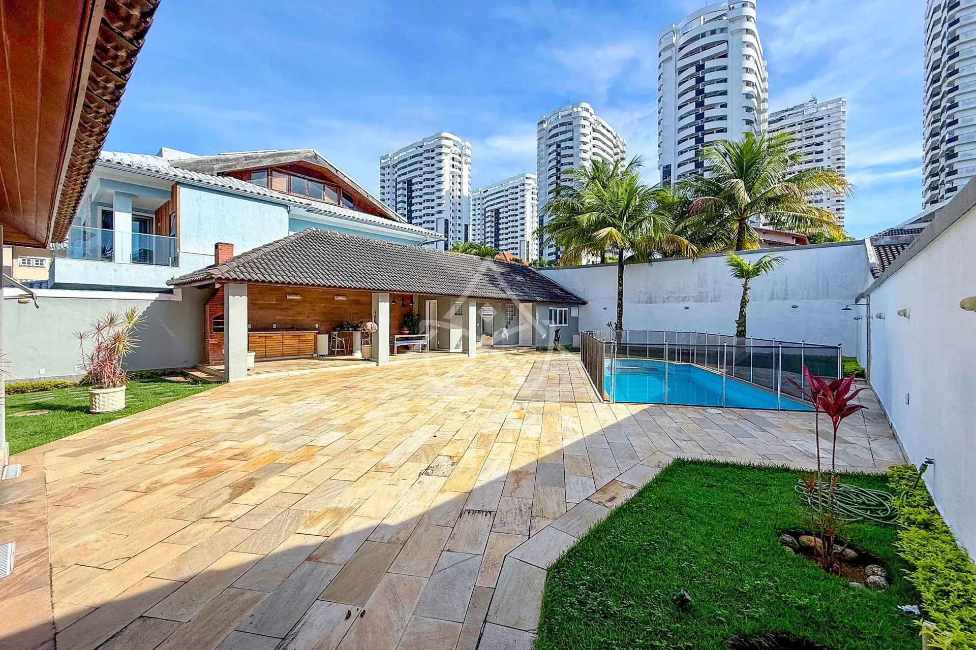 Casa com Estilo Tradicional na Barra da Tijuca