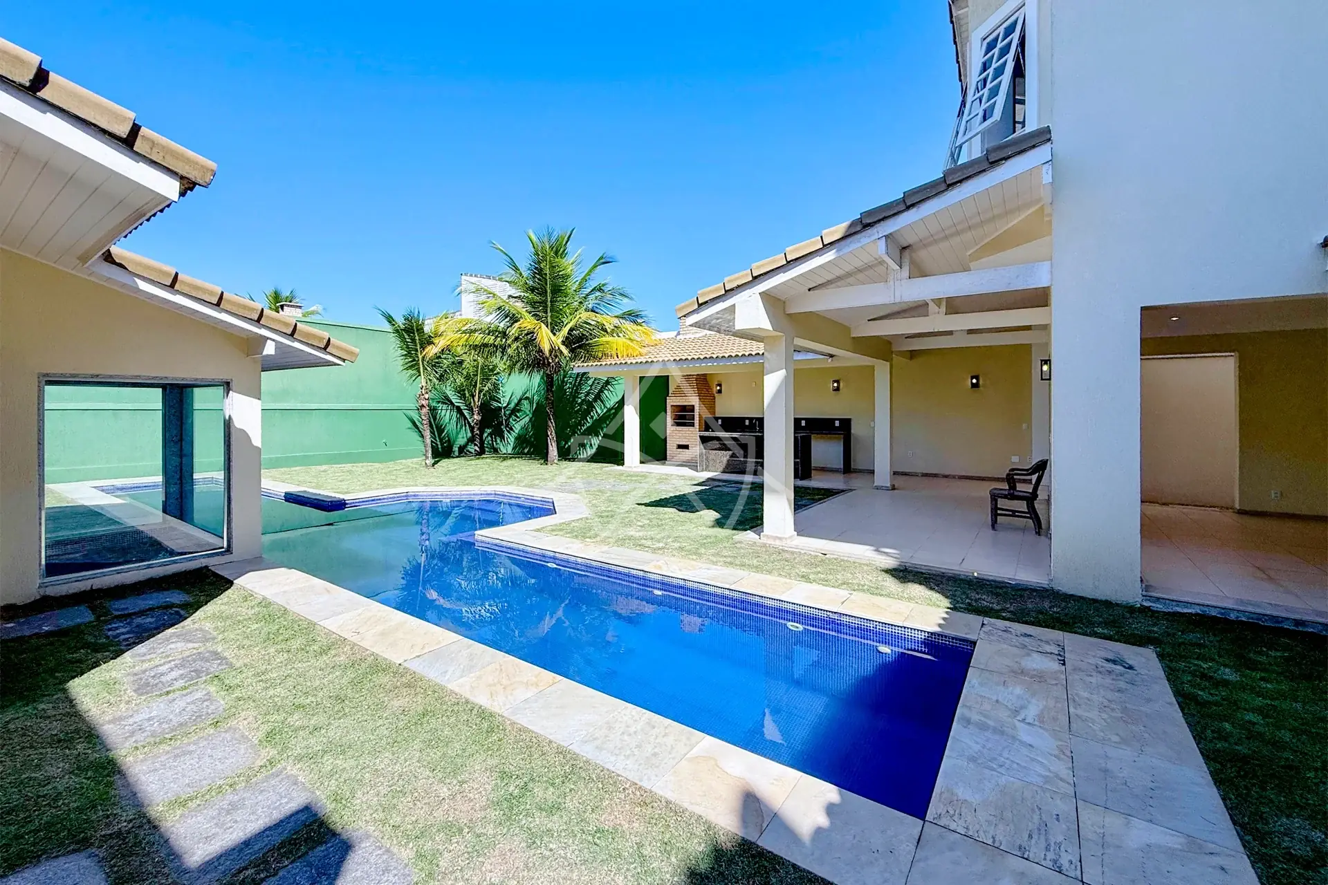 Casa Triplex com Quarto Térreo na Barra da Tijuca