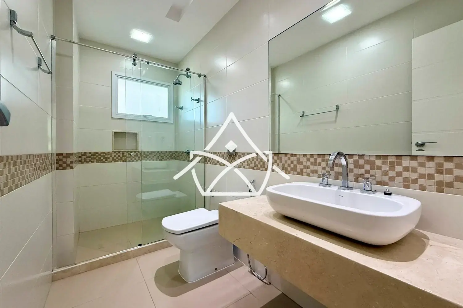 Casa com Adega no Del Lago na Barra da Tijuca