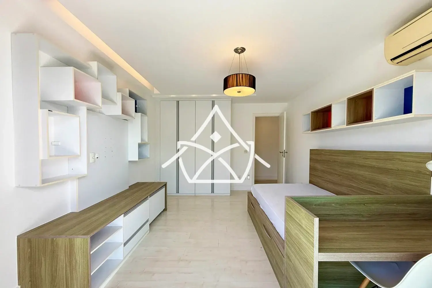 Casa com Adega no Del Lago na Barra da Tijuca