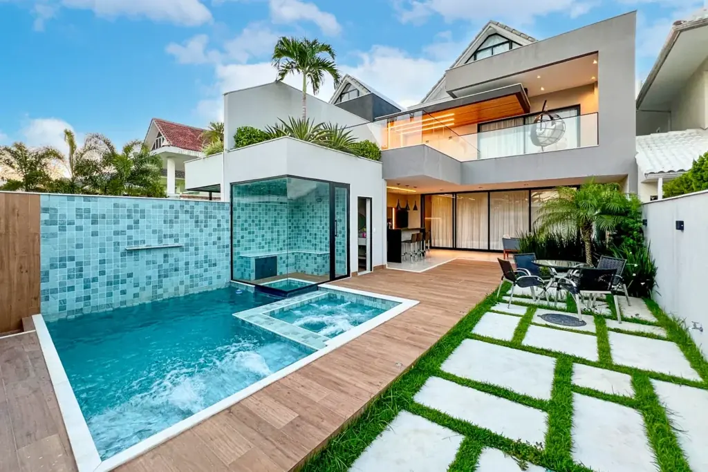 Casa Triplex Mobiliado no Recreio dos Bandeirantes