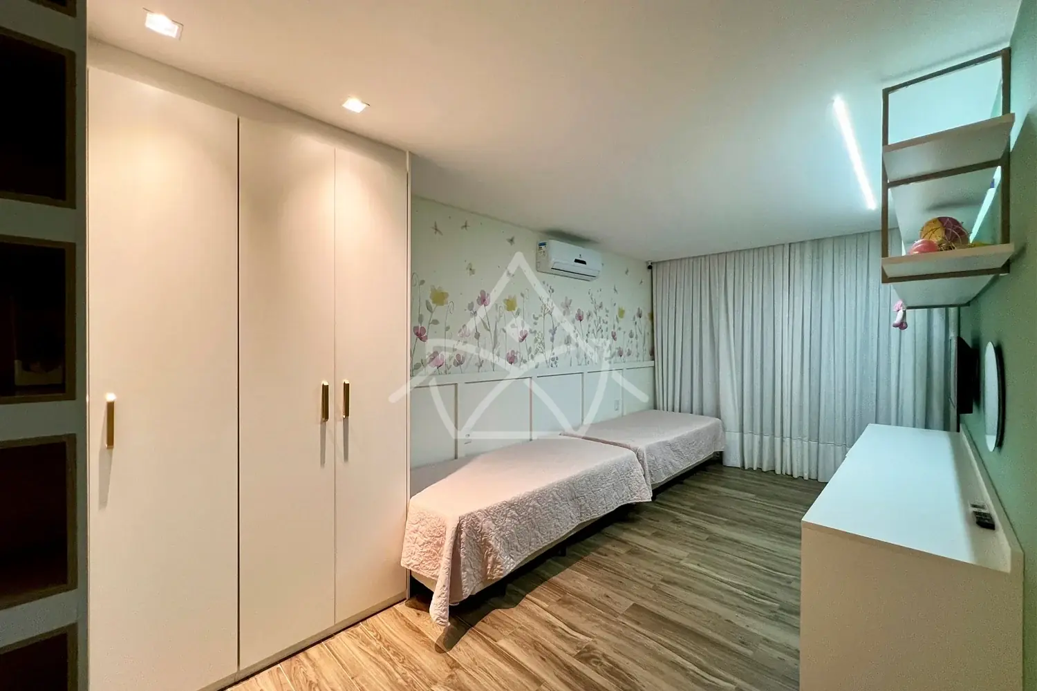 Casa Triplex Mobiliado no Recreio dos Bandeirantes