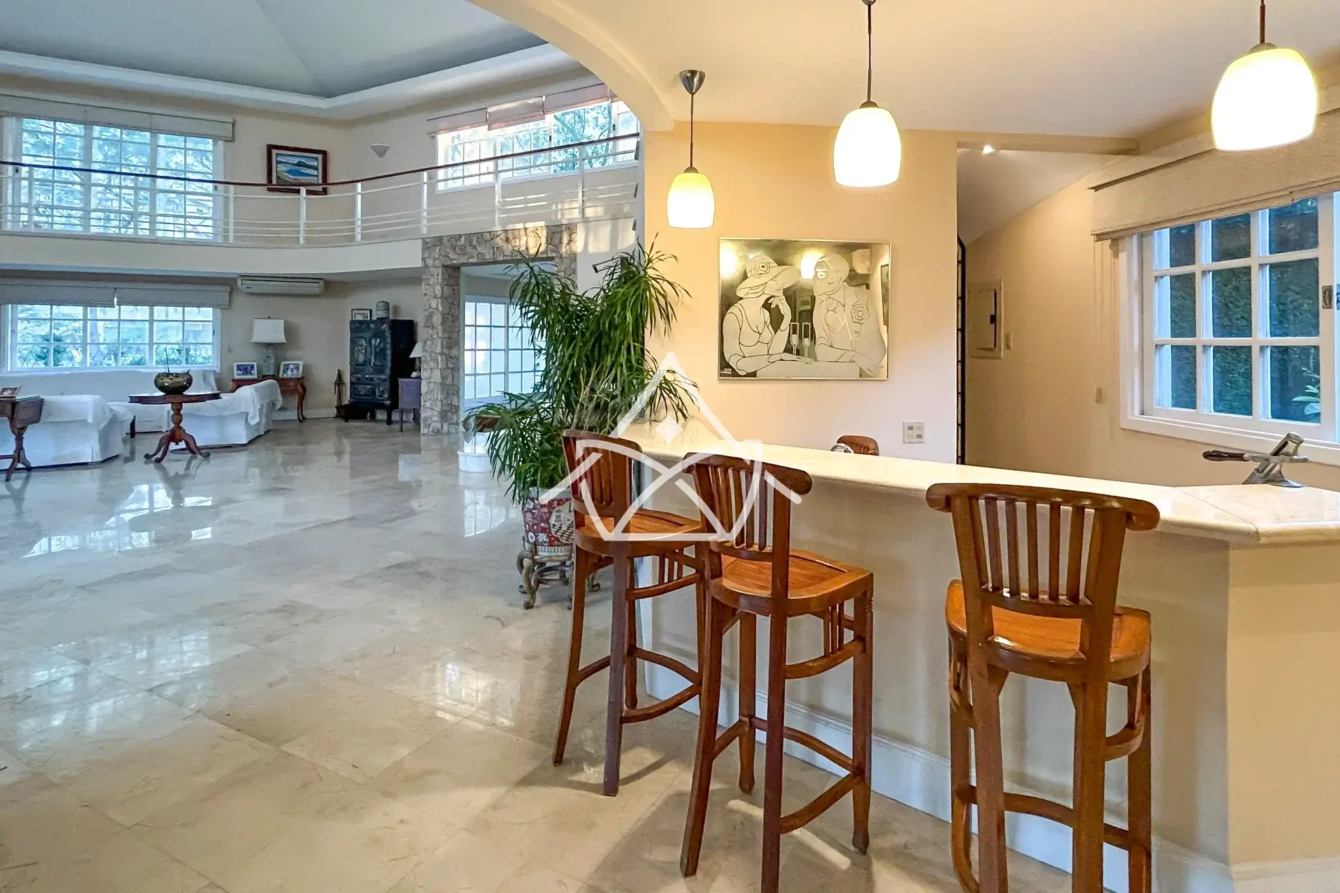 Casa com 6 Suítes no Malibu