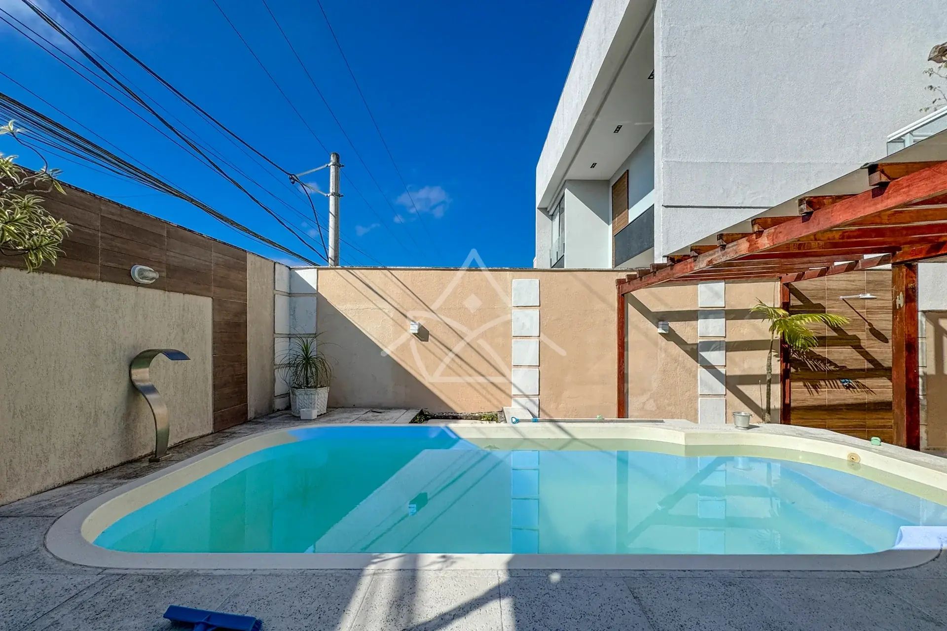 Casa com Mesa Sinuca no Recreio dos Bandeirantes