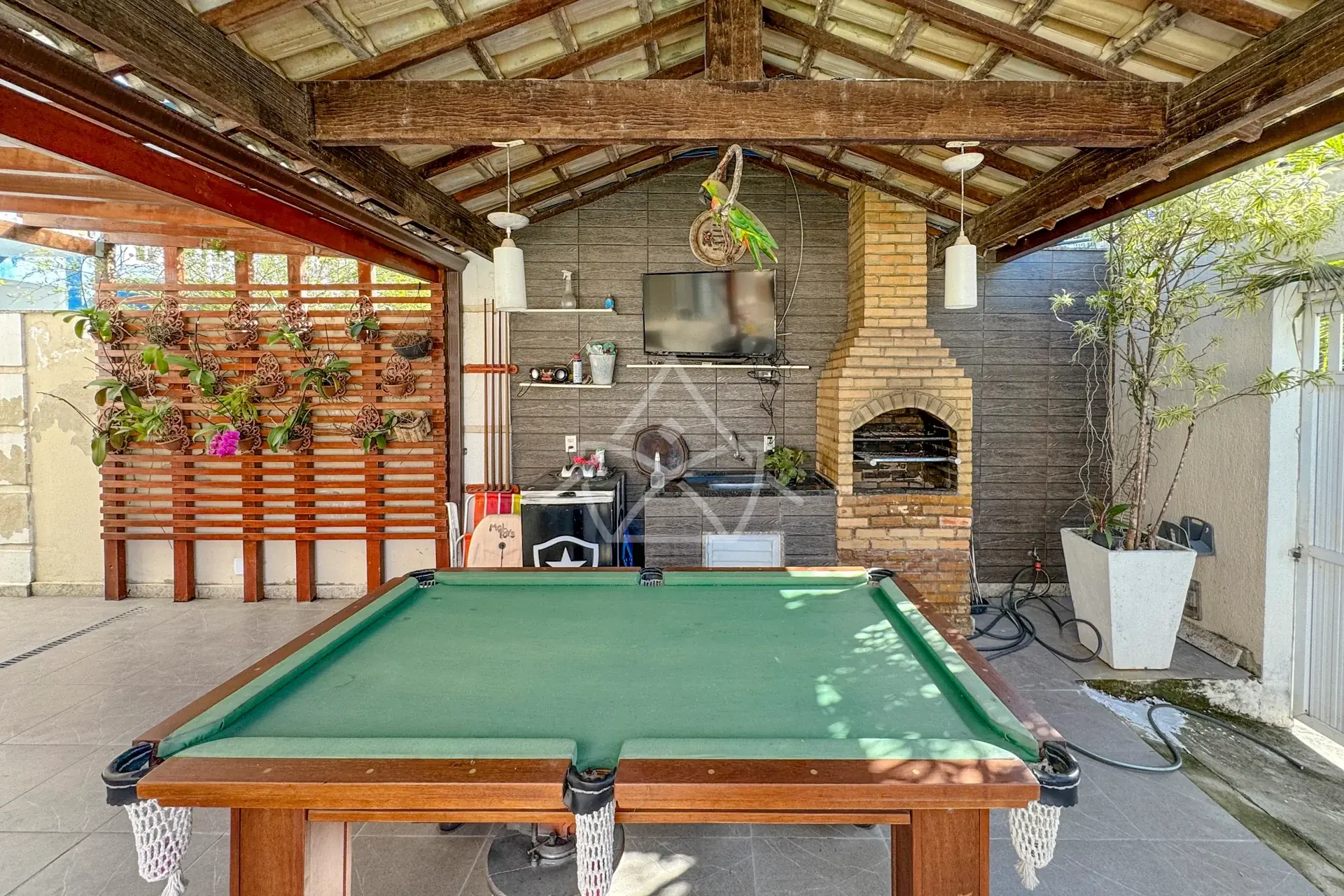 Casa com Mesa Sinuca no Recreio dos Bandeirantes