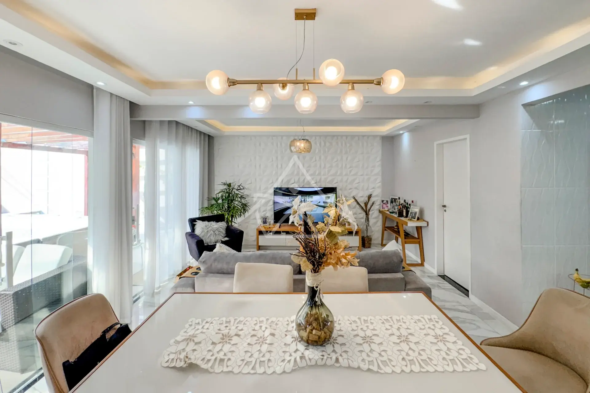 Casa com Mesa Sinuca no Recreio dos Bandeirantes
