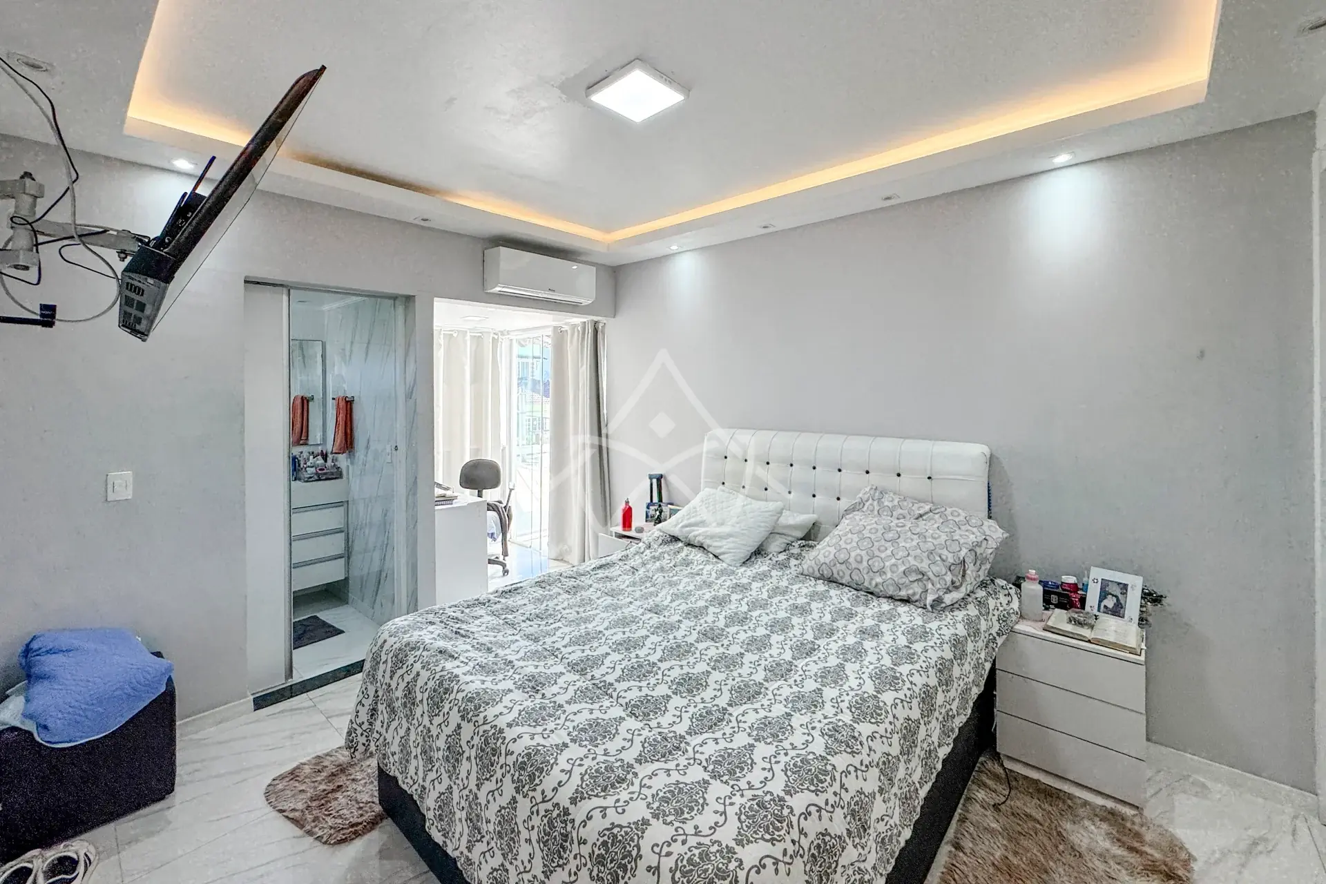Casa com Mesa Sinuca no Recreio dos Bandeirantes