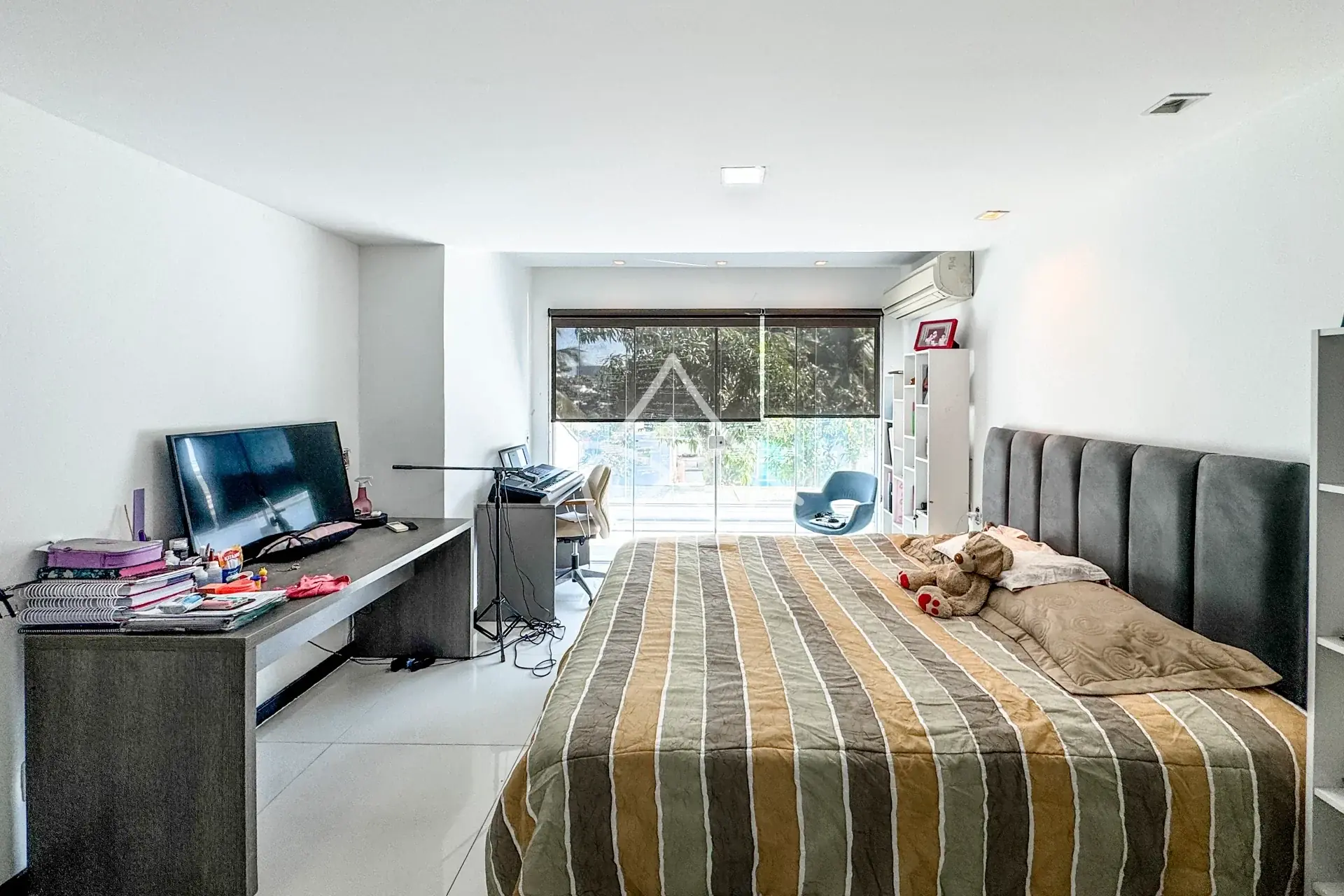 Casa com Cinema e Sala de Jogos no Recreio dos Bandeirantes