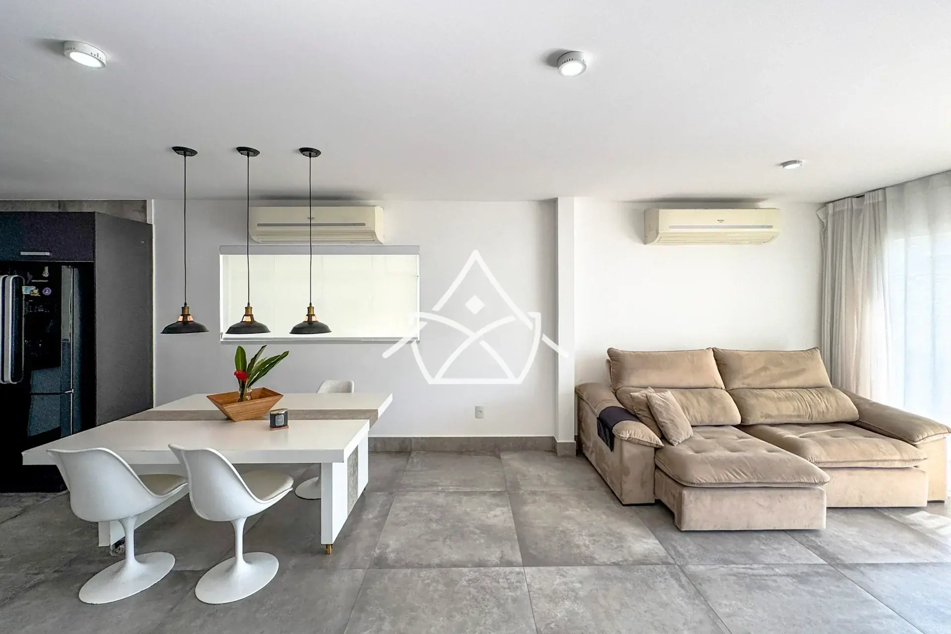 Casa com Adega no Riviera Del Sol no Recreio dos Bandeirantes