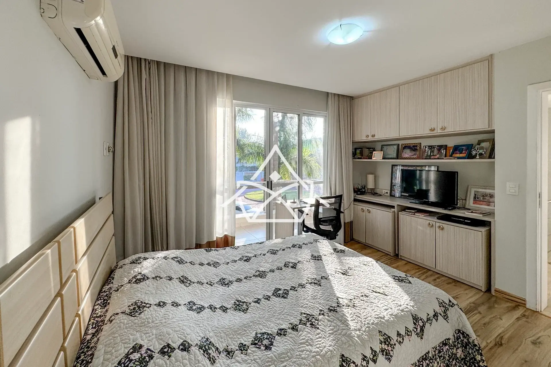 Casa com 5 Suítes no Del Lago na Barra da Tijuca
