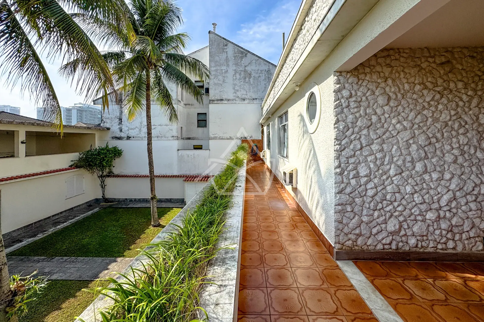 Casa Amplo quintal com jardim na Barra da Tijuca