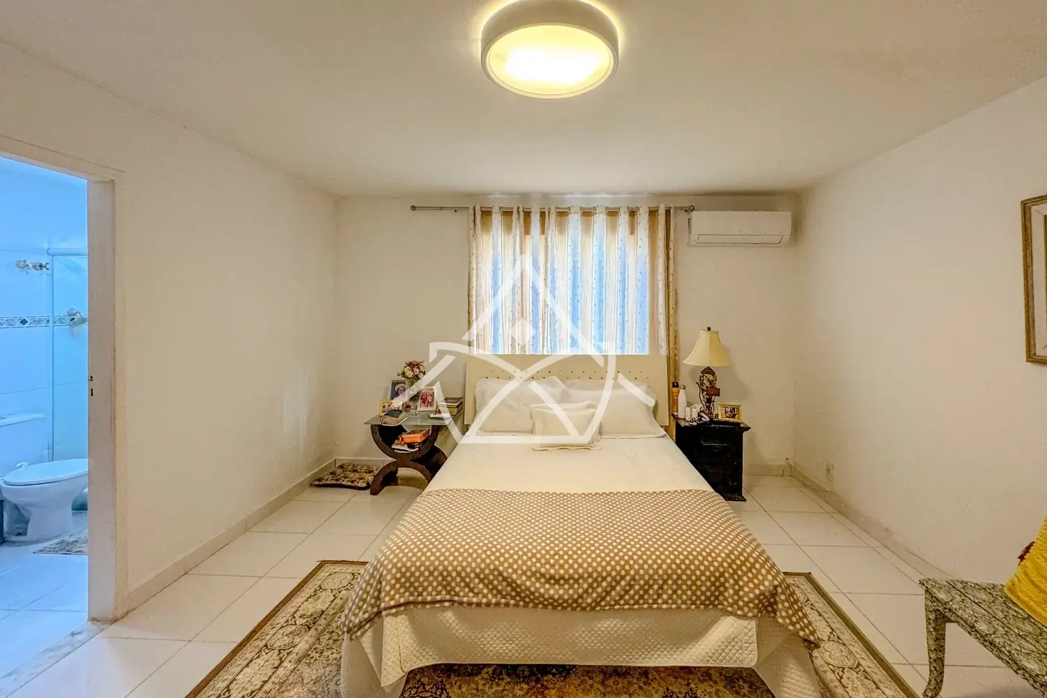 Casa Linear no Flamboyants no Recreio dos Bandeirantes
