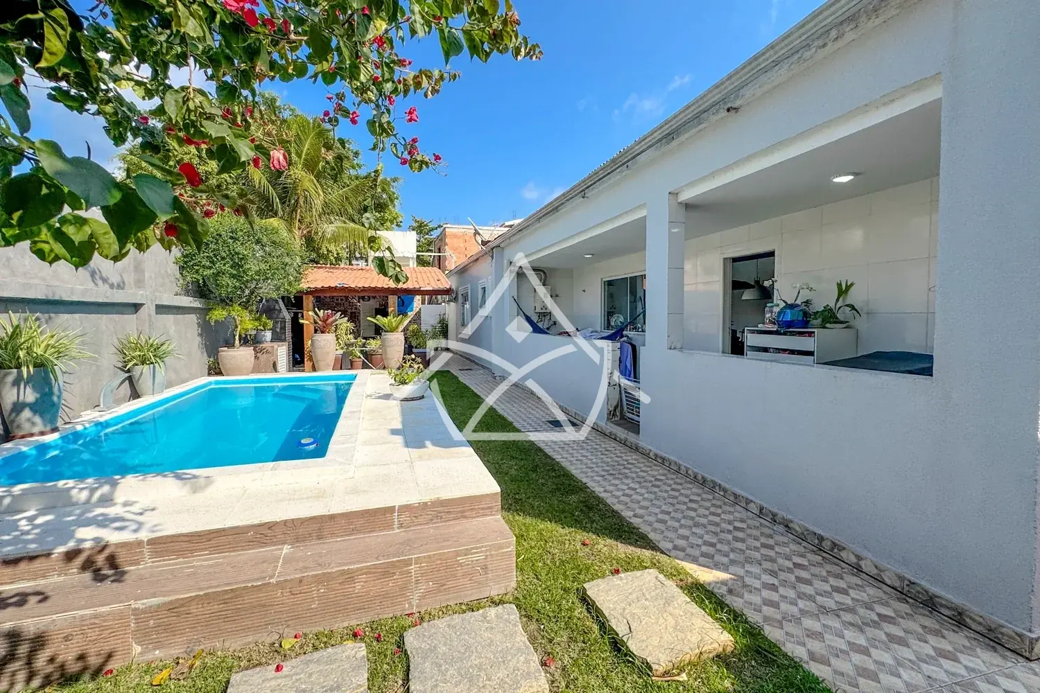 Casa Linear no Flamboyants no Recreio dos Bandeirantes