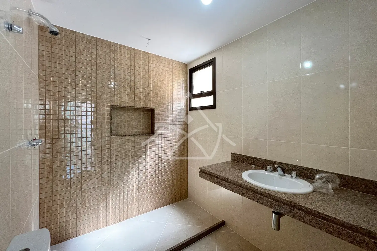 Casa em Estilo Contemporâneo no Recreio dos Bandeirantes