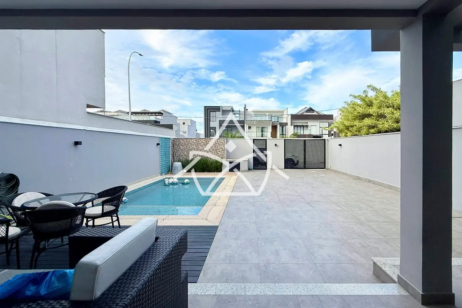 Casa Triplex com 4 Quartos no Recreio dos Bandeirantes