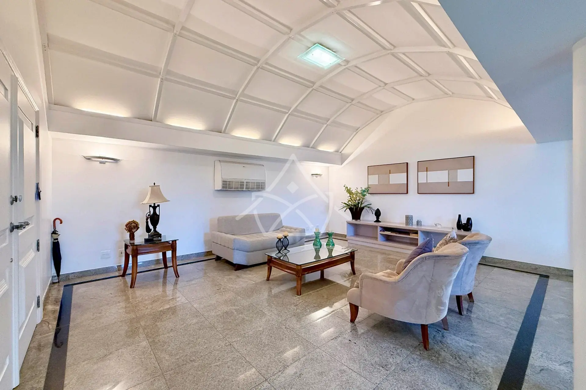 Casa Duplex na Barra da Tijuca à Venda