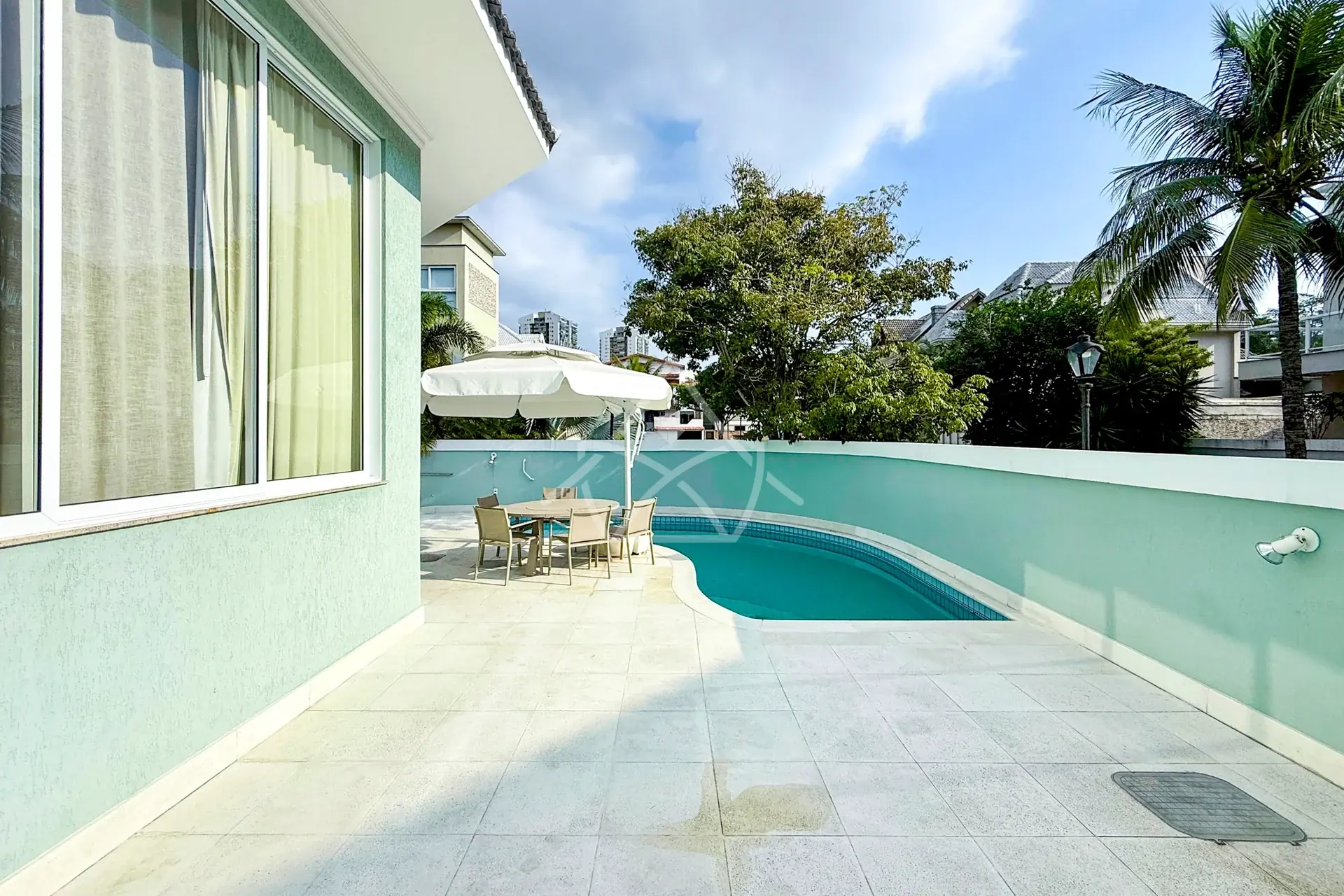 Casa Duplex na Barra da Tijuca à Venda