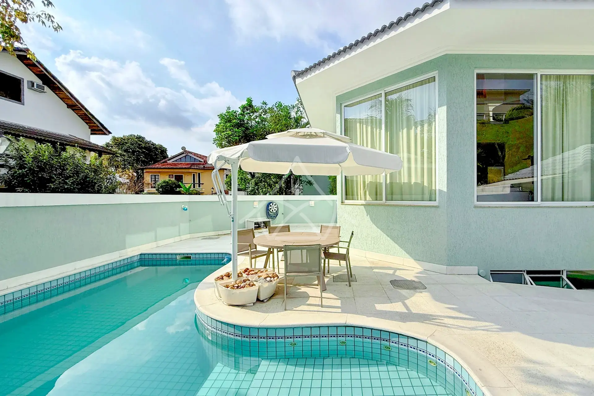 Casa Duplex na Barra da Tijuca à Venda