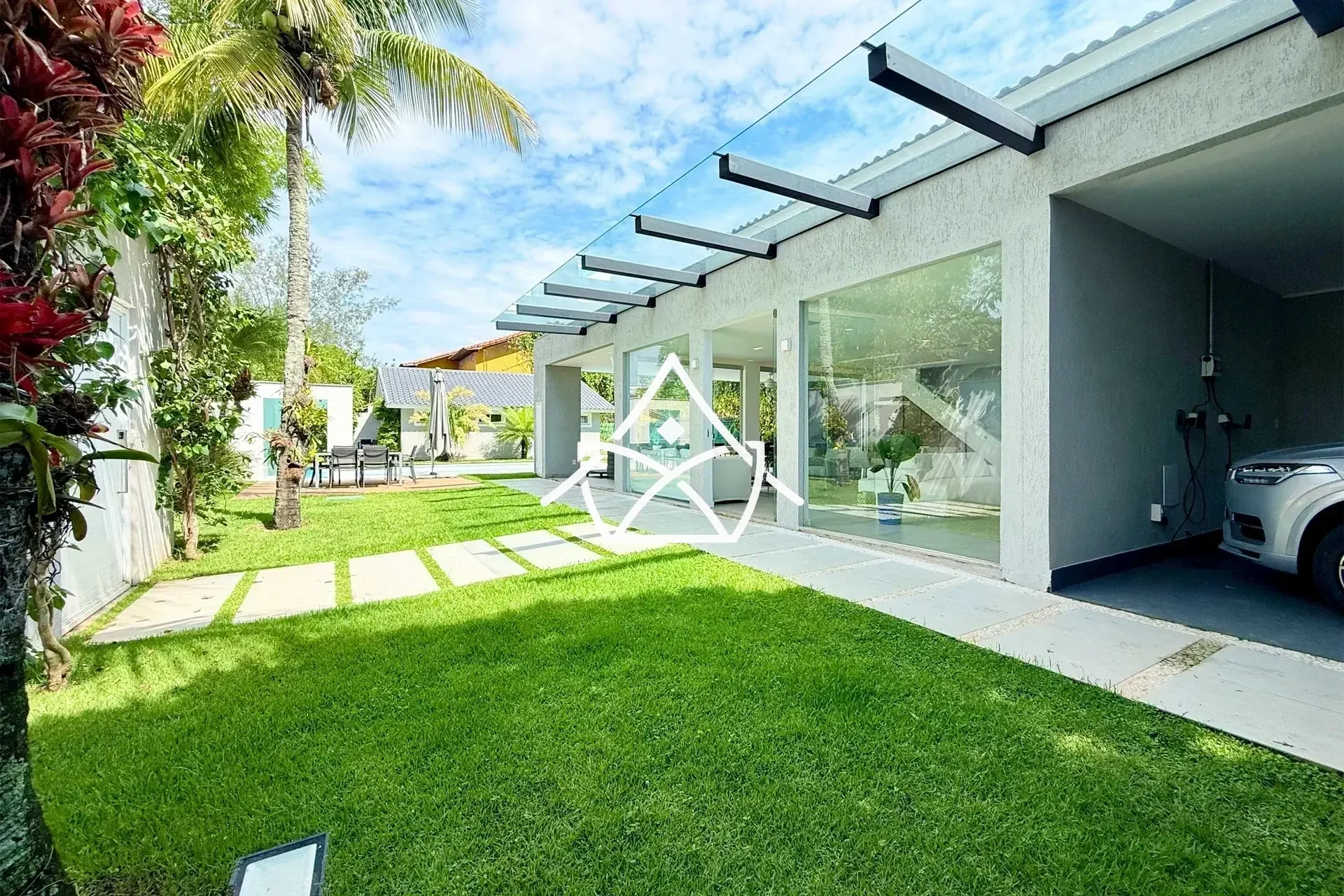 Casa com Amplo Quintal Gramado na Barra da Tijuca
