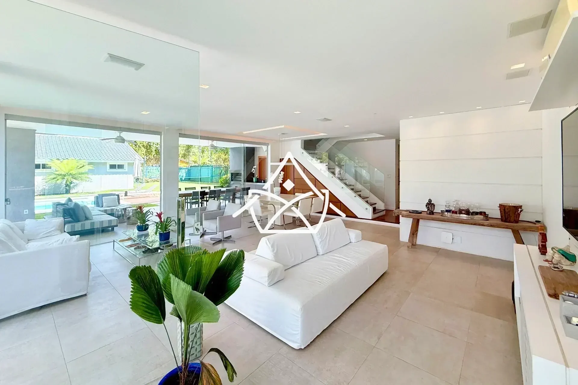 Casa com Amplo Quintal Gramado na Barra da Tijuca