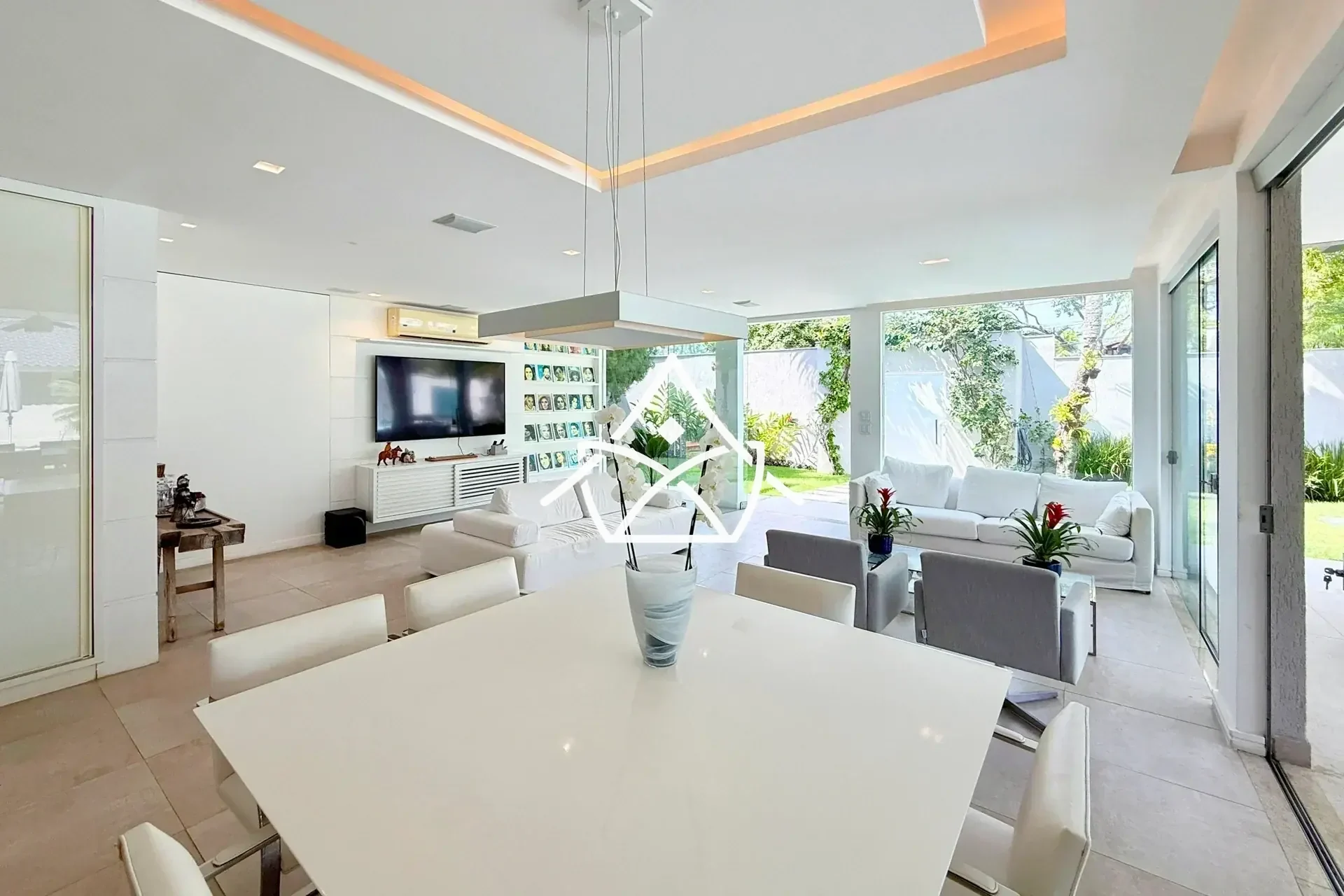 Casa com Amplo Quintal Gramado na Barra da Tijuca